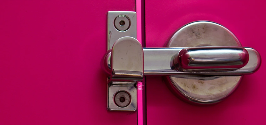 Childproof Gate Lock in Peoria, Illinois