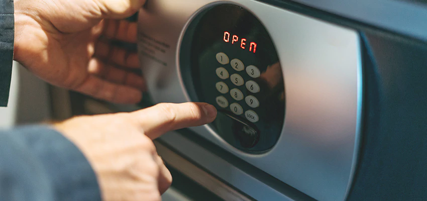 Cash Safe Openers in Peoria, Illinois