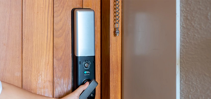 Home Security Electronic Locks Upgrades in Peoria, IL